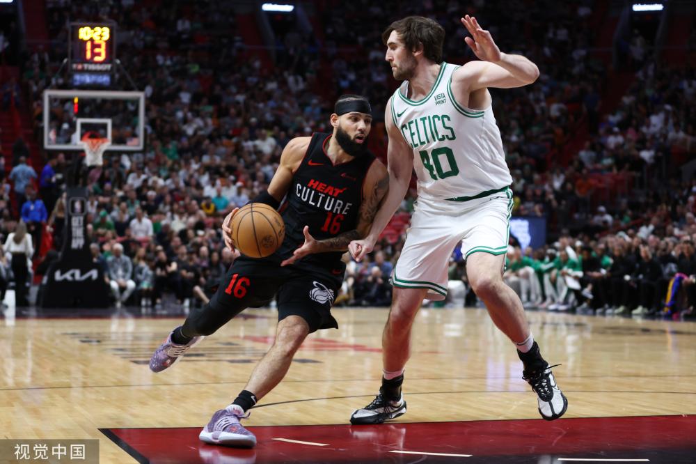 表现亮眼 表现亮眼